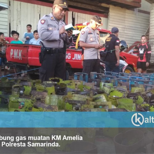 KM Amelia, Berkeping-keping di Pelabuhan Ilegal