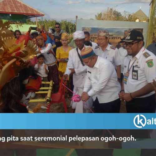 Pemkab Kutim Hadir Perayaan Nyepi di Long Mesangat