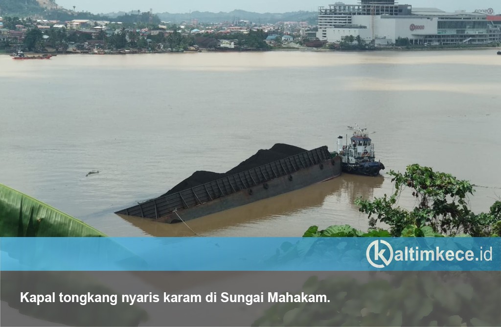 Tongkang yang Nyaris Karam dan Ancaman Sumber Air Bersih Warga