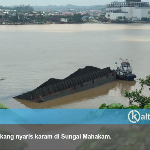 Tongkang yang Nyaris Karam dan Ancaman Sumber Air Bersih Warga