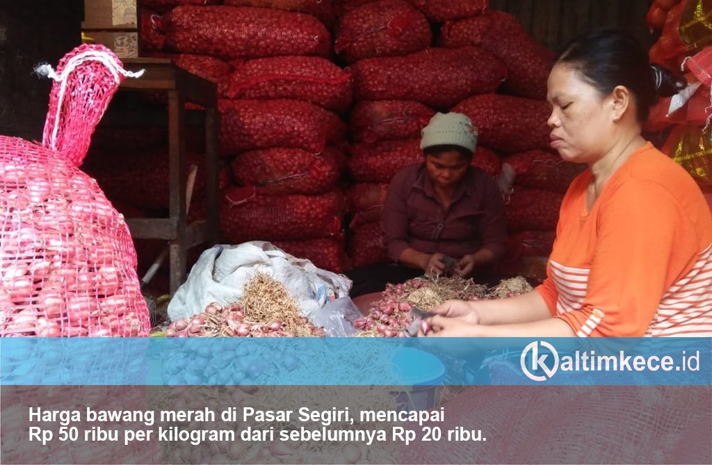 Di Balik Meroketnya Harga Bawang Hingga Tiga Kali Lipat