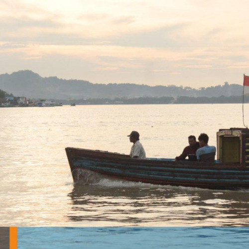 Potret Perahu Tambangan, Transportasi Legendaris yang Tetap Efisien