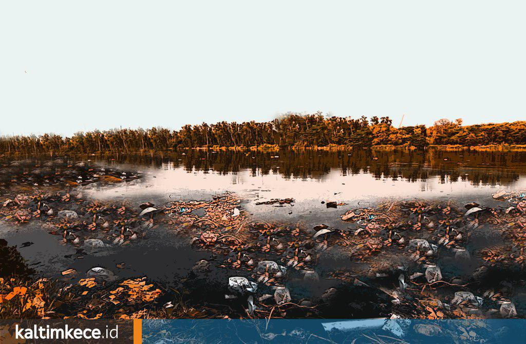 Sampel Sungai Perak yang Tercemar Diuji di Samarinda, Desa Bermai Krisis Air Bersih