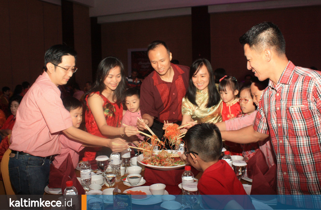 Tradisi Makan Malam Imlek, Promo Chinese Set Menu Dinner di Aston Samarinda