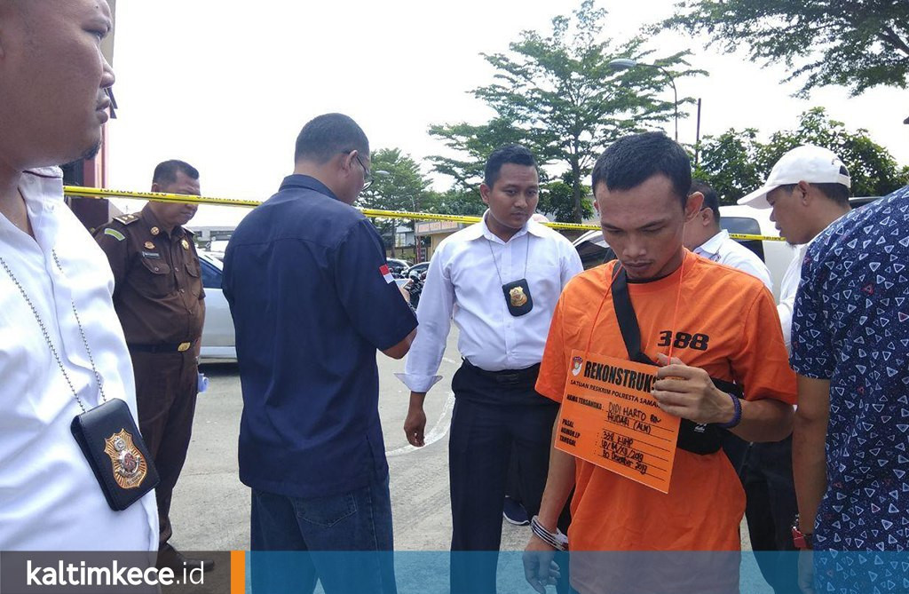 Rekonstruksi Penikaman di Bawah Jembatan, Tersangka Siapkan Badik dari Rumah