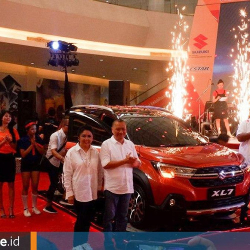 Suzuki XL7, Low SUV Berotot yang Cocok untuk Perempuan