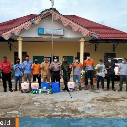 Sosialisasi dan Semprot Disinfektan, Pemerintah Desa Batuah Perang Melawan Covid-19