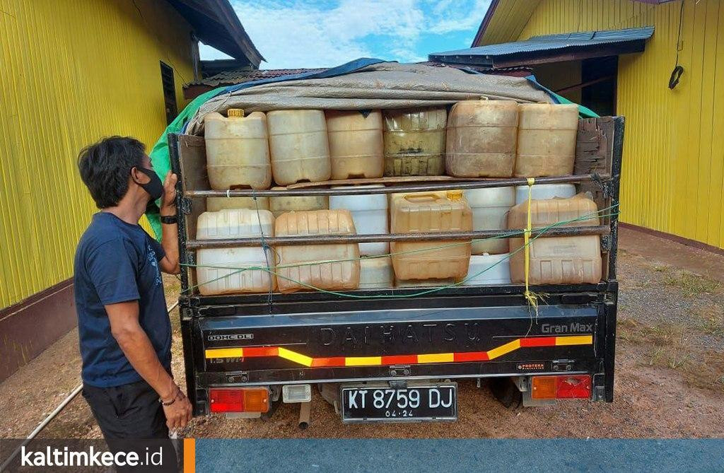 Angkut 2.600 Liter BBM Pakai Pikap, Pria 28 Tahun Diamankan di Jalan Poros Berau-Samarinda