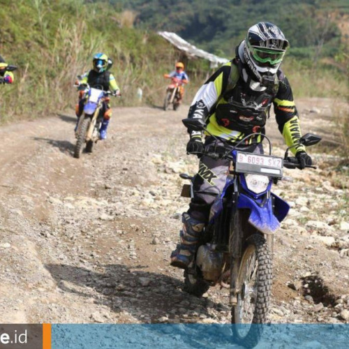 Adventure Touring Ekspresikan Semangat Kemerdekaan, Terabas Jalur Off Road dengan WR 155R