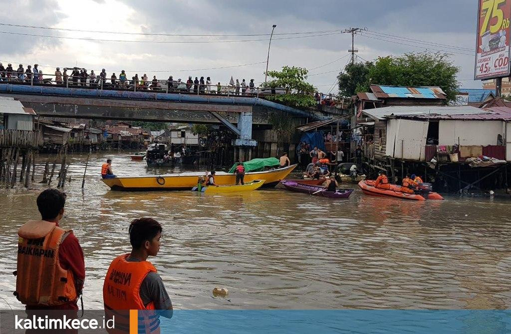 Nyebur ke Sungai Karang Mumus saat Dikejar Polisi, Pria 30 Tahun Belum Ditemukan