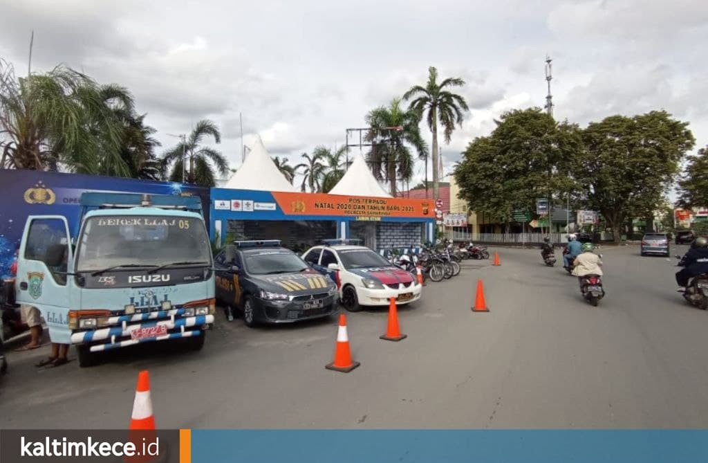 Jalan Ditutup, Keramaian Ditindak, Kegiatan Malam Tahun Baru Dibatasi hingga Pukul 21.00 Wita