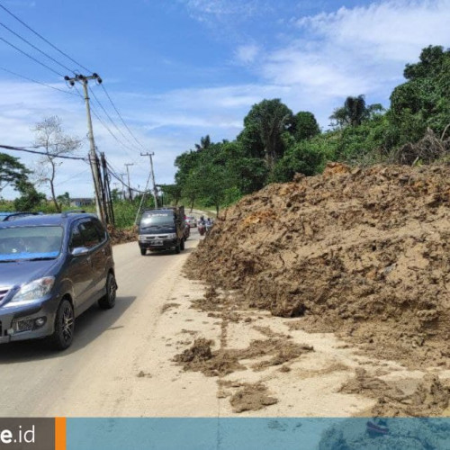 Longsor Jalan Trikora Disebut Dipicu Tambang Batu Bara, Penanganan Habiskan Rp 8 Miliar