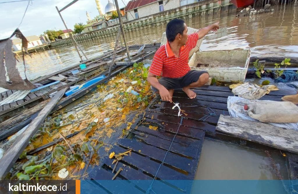 Angkutan CPO Karam di Sungai Mahakam Diduga Ilegal, Tumpahan Limbah Merembes 7 Kilometer