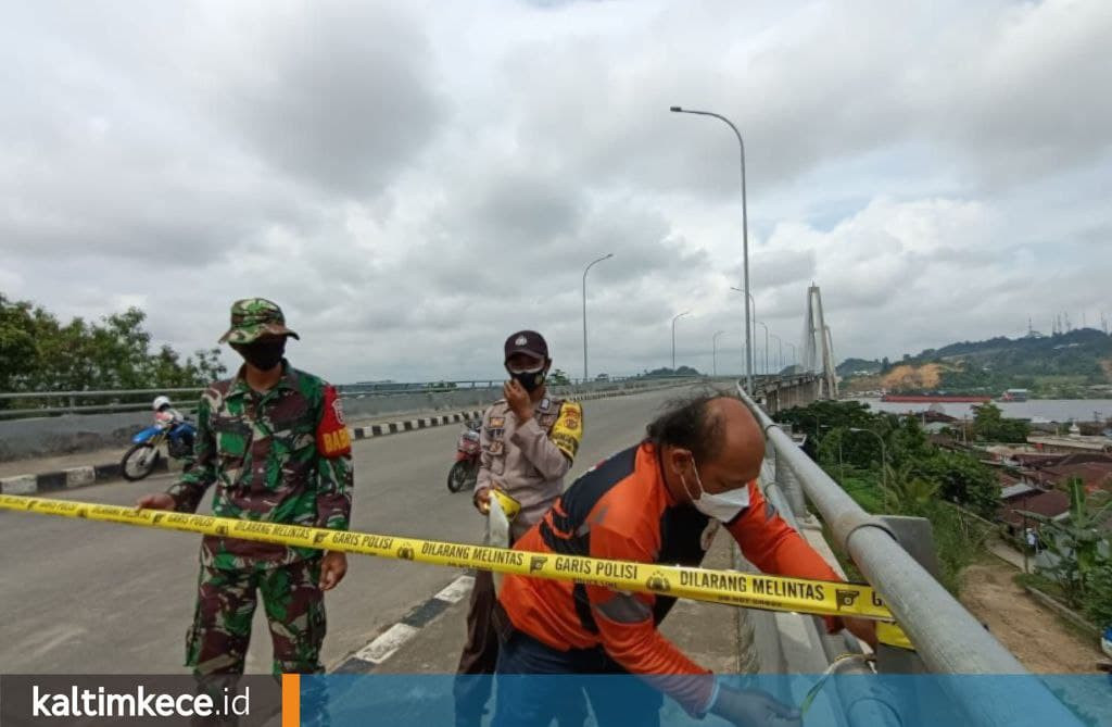 Ditutup Barrier 500 Kg hingga Garis Polisi, Potensi Pidana Ancam Penerobos Jembatan Mahkota II