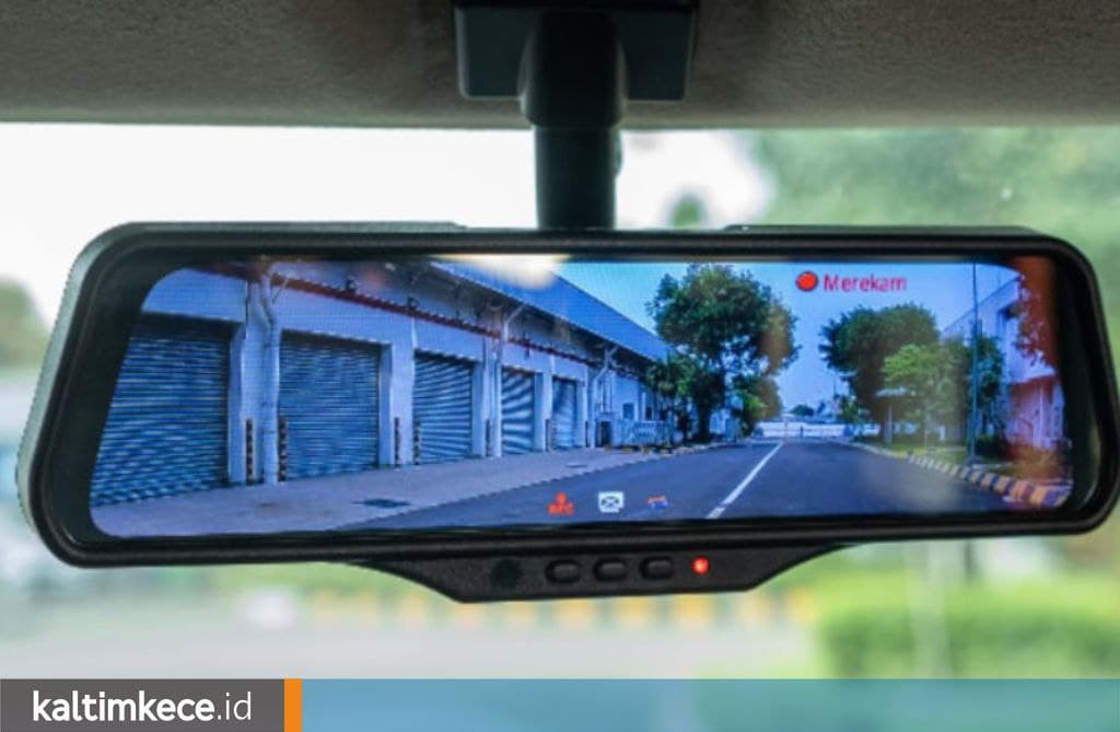 Suzuki XL7 yang Makin Jadi SUV Pilihan, Dilengkapi Smart E-Mirror Modern dan Multifungsi