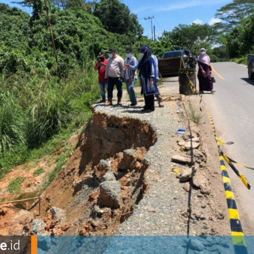 Penanganan Longsor Jalan Gurimbang Molor, Distribusi Air Bersih Ikut Tersendat