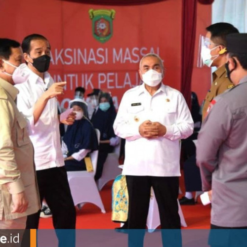 Ketika Pejabat Kaltim Akui Sudah Vaksin Ketiga di Depan Jokowi, Ada 2,1 Juta Rakyat Belum Vaksin Sama Sekali