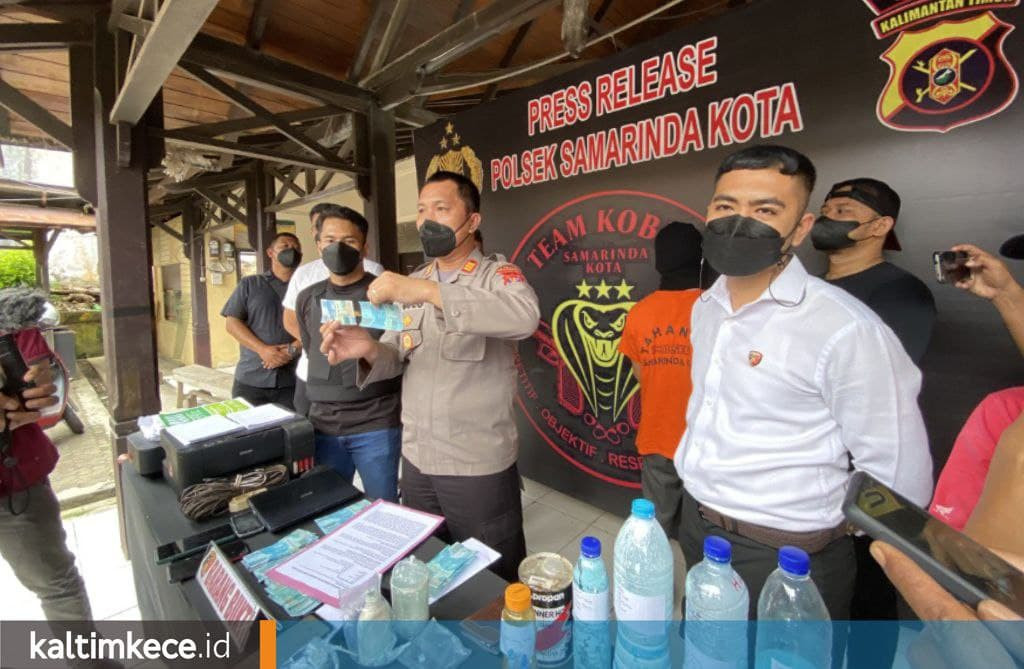 Runtun Perkara Terungkapnya Sarjana Pembuat Uang Palsu saat Beli Ponsel Rp 1,8 Juta di Samarinda