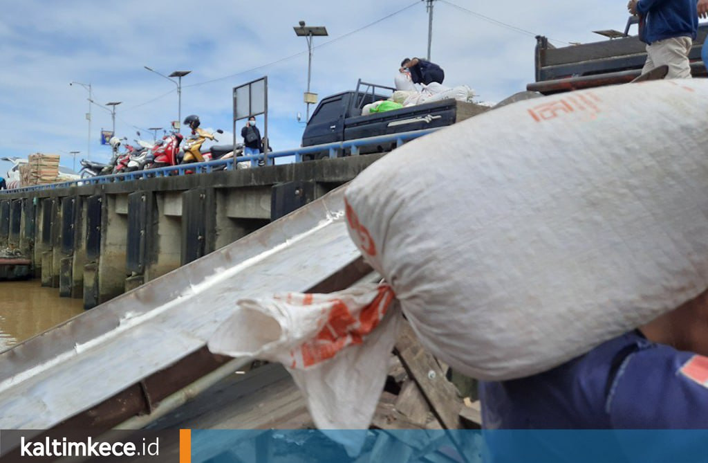 Stok Sembako Mahulu Jelang Idul Fitri Aman, Masyarakat Diajak tak Panic Buying