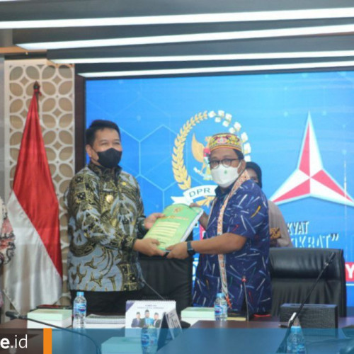 Percepatan Pembangunan, Bupati Bonifasius Terus Berjuang Sampai Senayan