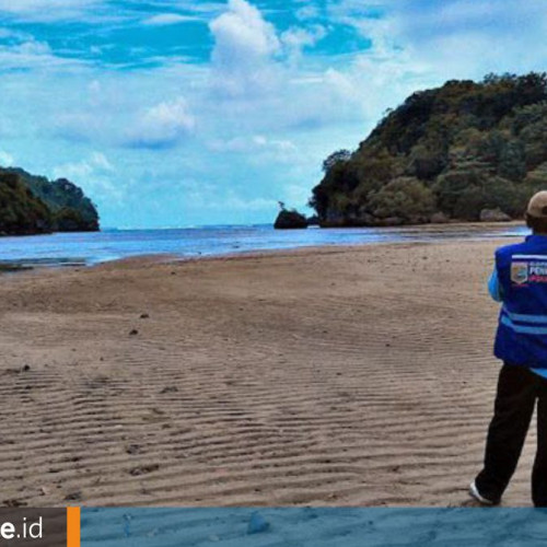 Merawat Benteng Kehidupan di Pesisir Sendang Biru